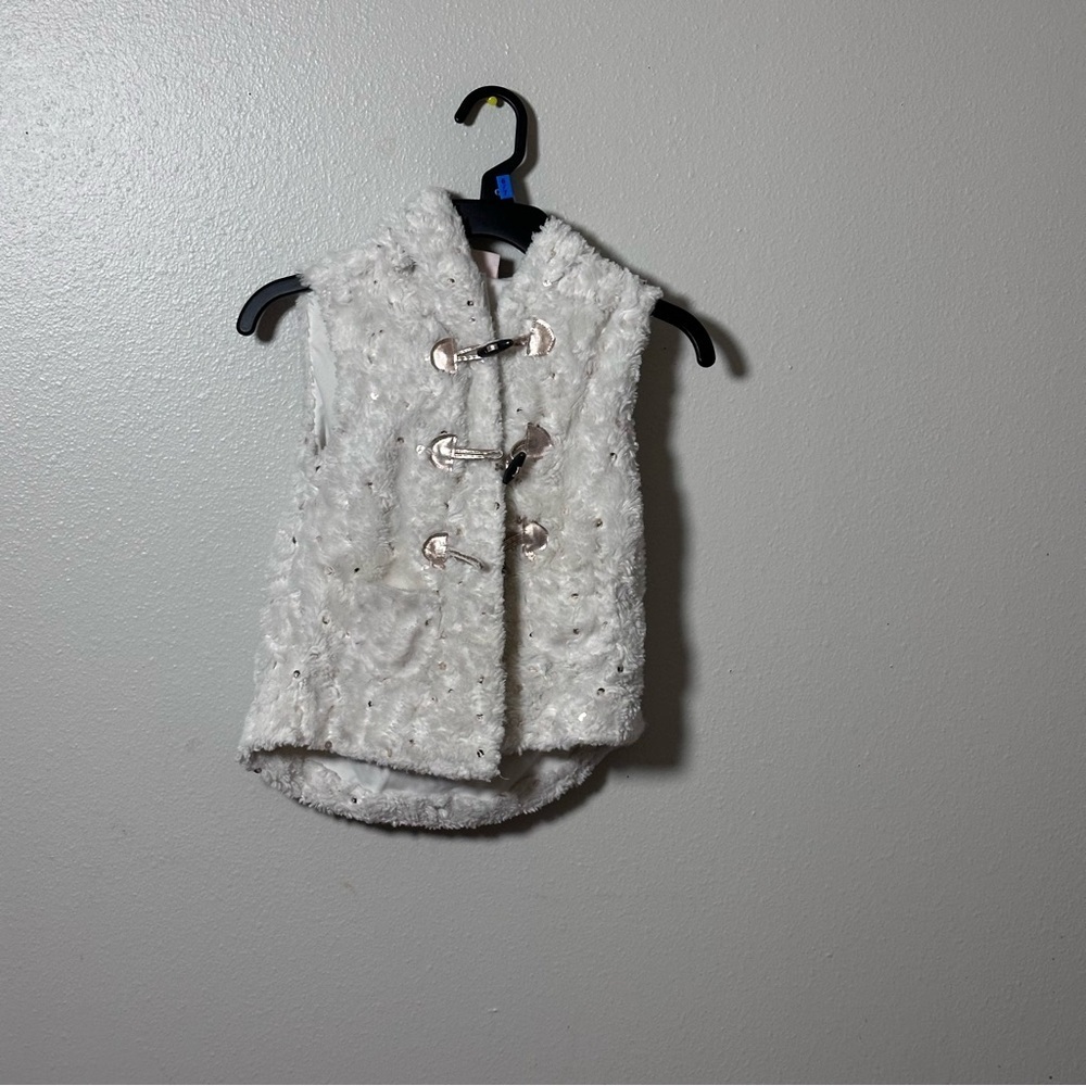 Little Lass Girls Kids Faux‎ Fur Sleeveless Winter Vest Sweater size 6.